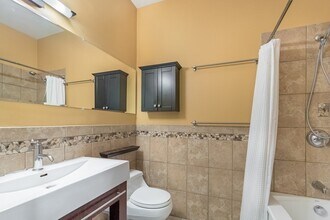 106 Charles St in Boston, MA - Building Photo - Building Photo