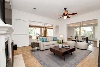 4003 Perry Knoll Ct in Sugar Land, TX - Building Photo - Building Photo