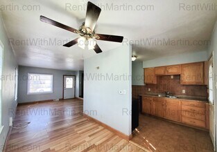 1112-1114 Byron Ave in Waterloo, IA - Building Photo - Building Photo