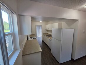 Oak Creek Townhomes in Eugene, OR - Foto de edificio - Building Photo