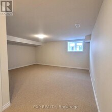 1017 Kijik Cres in Ottawa, ON - Building Photo - Building Photo
