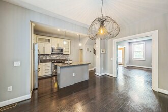 723 K St NE in Washington, DC - Foto de edificio - Building Photo