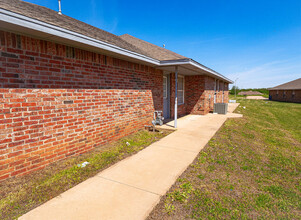 1620 W 25th Ave in Stillwater, OK - Building Photo - Building Photo