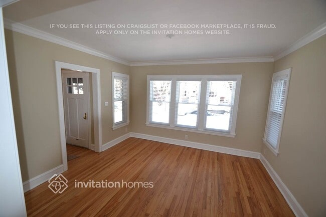 5458 N Marmora Ave in Chicago, IL - Foto de edificio - Building Photo