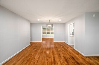 8527 Greenbush St in Houston, TX - Building Photo - Building Photo