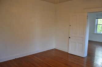 2411 Fairview Ave in Cincinnati, OH - Building Photo - Building Photo