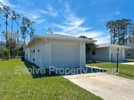 10 Bren Mar Ln in Palm Coast, FL - Building Photo