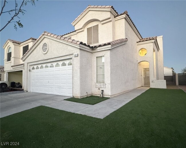 1824 Navajo Lake Way in Las Vegas, NV - Foto de edificio - Building Photo