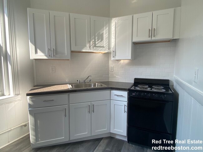 property at 5 Walbridge St