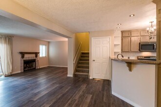 6156 Habitat Dr in Boulder, CO - Building Photo - Building Photo