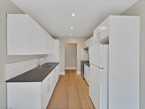 2623 King St E in Hamilton, ON - Building Photo - Building Photo