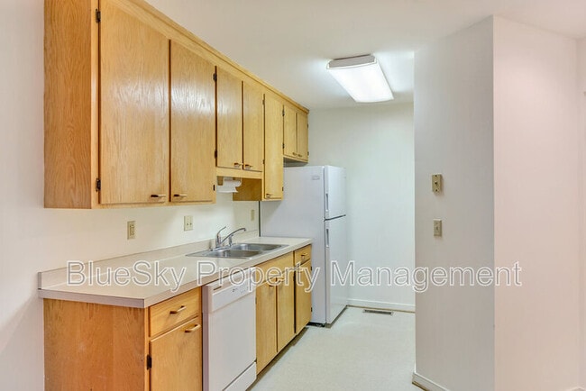 1214 Clifden Green in Charlottesville, VA - Building Photo - Building Photo