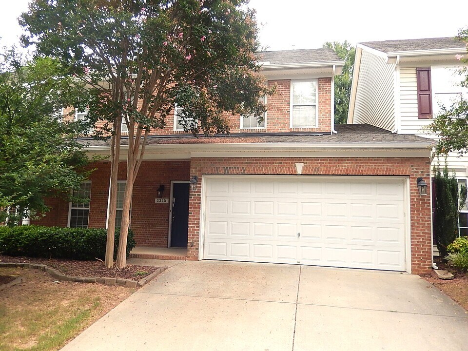 3335 Archdale Dr in Raleigh, NC - Building Photo