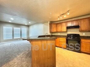 4276 S Main St in Murray, UT - Building Photo - Building Photo