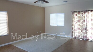 7038 W Mercer Ln in Peoria, AZ - Building Photo - Building Photo