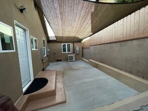918 Centinela Ave, Unit 918 Centinela in Inglewood, CA - Building Photo - Building Photo