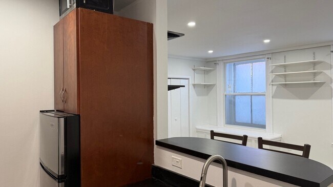 703 Massachusetts Ave, Unit 11 in Boston, MA - Building Photo - Building Photo