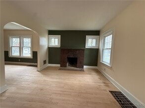 1200 N Glencove Rd in Syracuse, NY - Building Photo - Building Photo