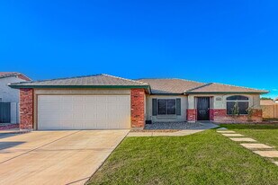10417 E Crescent Ave in Mesa, AZ - Building Photo