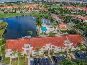 6073 Bahia Del Mar Blvd S in St. Petersburg, FL - Building Photo - Building Photo