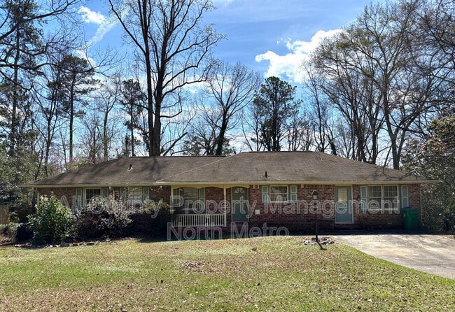 property at 1273 Becket Dr NE