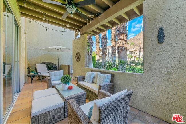 property at 78155 Cabrillo Ln
