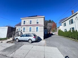 116-118 Lawrence St, Unit 2 in Clinton, MA - Building Photo
