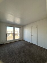 1620 N Wilmot Rd in Tucson, AZ - Building Photo - Building Photo