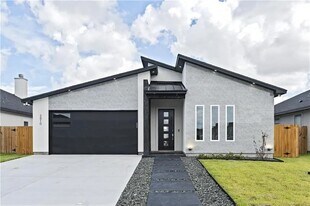 2610 Lady Andrea Dr in Corpus Christi, TX - Building Photo