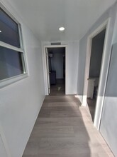 13241 SW 27th St, Unit Beautiful efficiency in Miami, FL - Building Photo - Building Photo