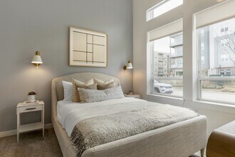 Bell CityLine I in Richardson, TX - Foto de edificio - Building Photo