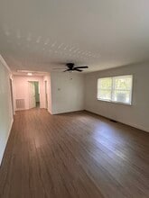 233 Wood Dale Dr in Wilmington, NC - Building Photo - Building Photo