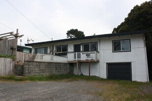 3875 Spring St in Eureka, CA - Building Photo