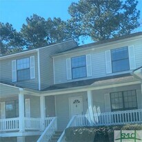 912 Pineland Ave in Hinesville, GA - Building Photo