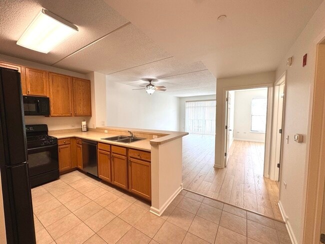 656 Pearson St in Des Plaines, IL - Building Photo - Building Photo