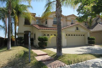 576 Pearson Dr in Brentwood, CA - Building Photo - Building Photo