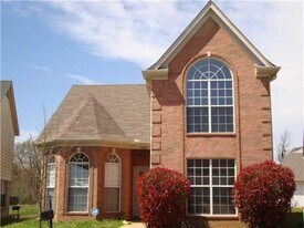 5694 Sycamore Woods Dr