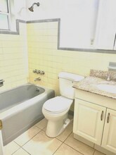 111 NE 16th St, Unit 111 in Fort Lauderdale, FL - Building Photo - Building Photo