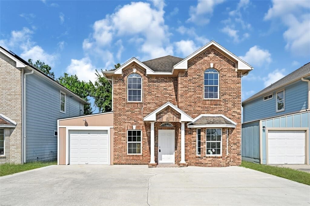 1675 Hugh Rd in Houston, TX - Building Photo