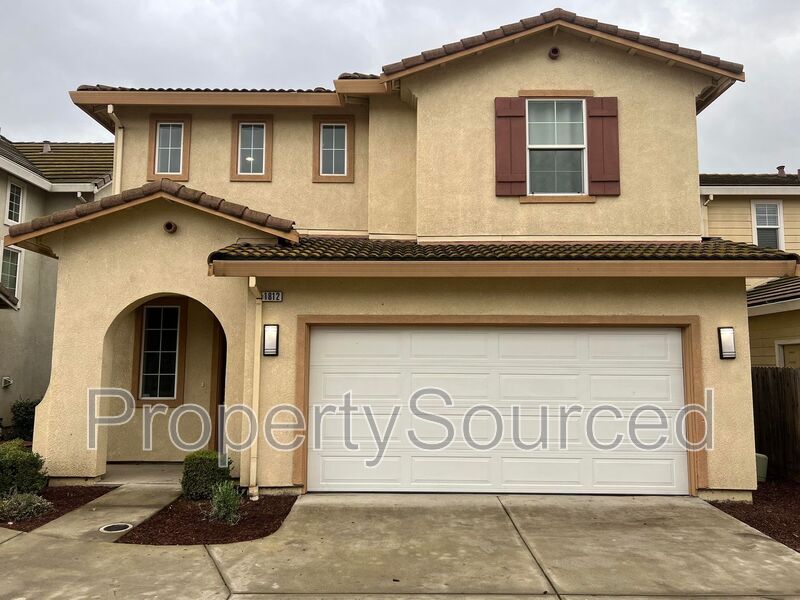 1812 Bella Lago Dr in Stockton, CA - Building Photo