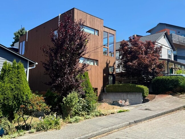 property at 2204 S Norman St