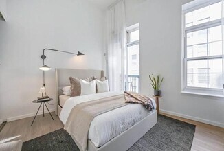 77 Fulton St in New York, NY - Building Photo - Building Photo