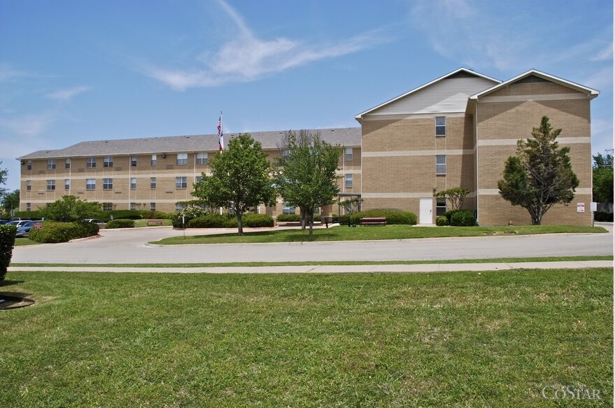 Tarrant County B'nai B'rith Apartments in Fort Worth, TX - Foto de edificio