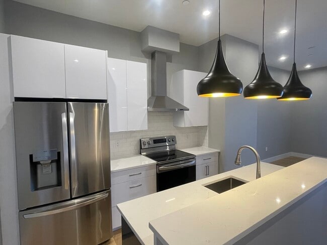 property at 60 Cross St E
