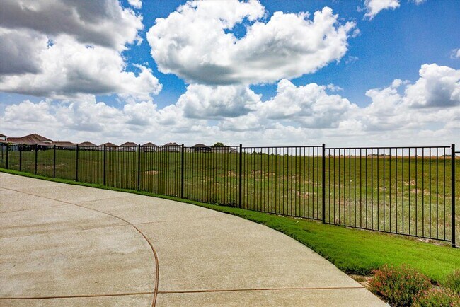 420 Spindrift Ln in Leander, TX - Building Photo - Building Photo