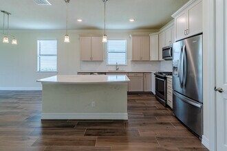 740 S E Boboli Way in Port St. Lucie, FL - Building Photo - Building Photo