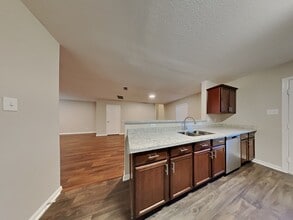 6110 Coral Cv Rd in Baytown, TX - Building Photo - Building Photo
