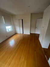 555 Heath St, Unit 555 Heath, #2 in Chestnut Hill, MA - Foto de edificio - Building Photo