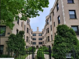 4523 N Paulina St, Unit 1D in Chicago, IL - Building Photo
