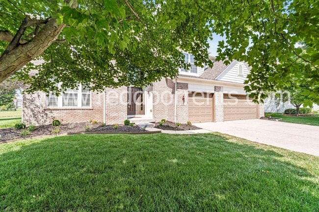 4712 Pebblepointe Pass in Zionsville, IN - Building Photo - Building Photo